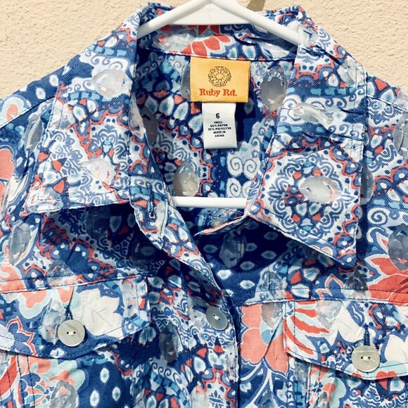 Ruby Rd. Women Button-Up Shirt Sz 6 Blue Multicolor Sheer Floral Collar Pockets - Picture 2 of 10